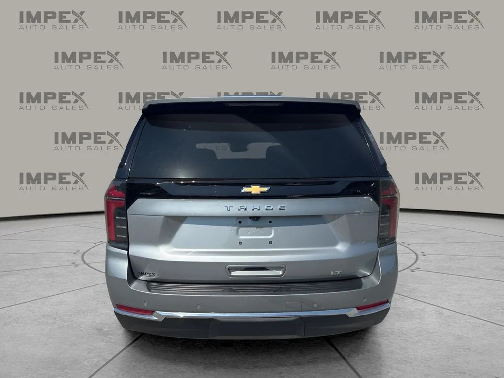 Used 2025 Gray Chevrolet LT image 4