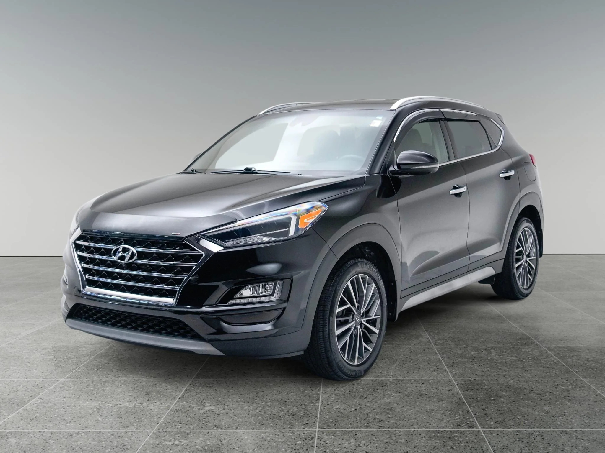 Used 2021 Black Noir Pearl Hyundai Limited image 1