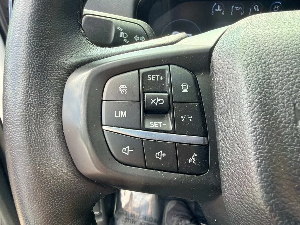 Used 2024 White Ford Lariat image 31