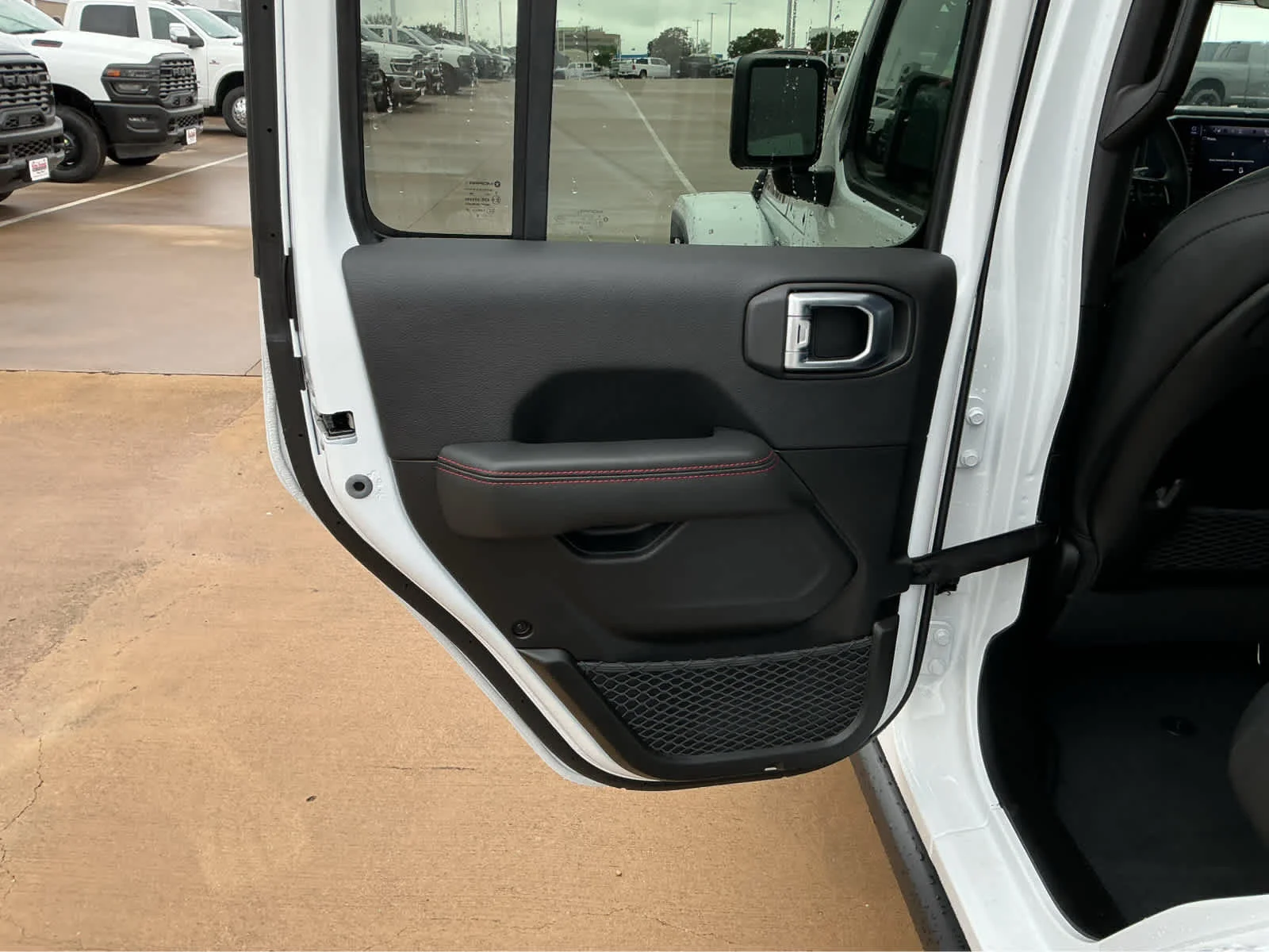 New 2026 Bright White Clearcoat Jeep Rubicon image 16