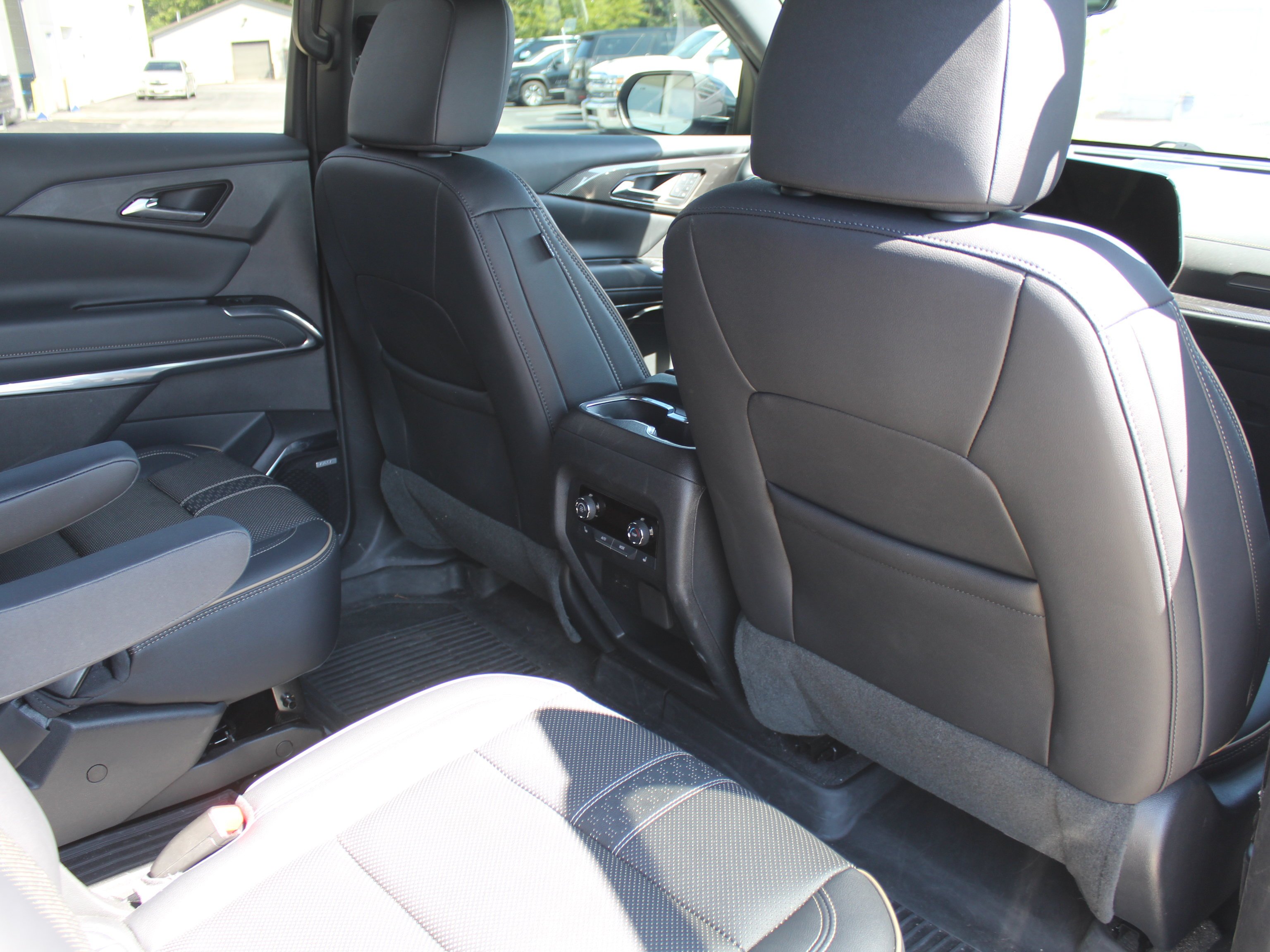 2025 Chevrolet Traverse High Country - Photo 27