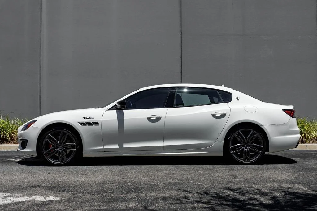 Used 2022 Bianco Maserati Modena image 2