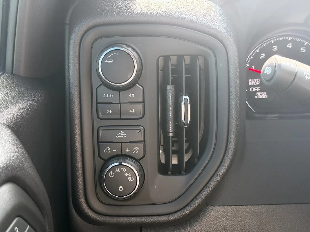 Used 2024 White Chevrolet Custom Trail Boss image 29