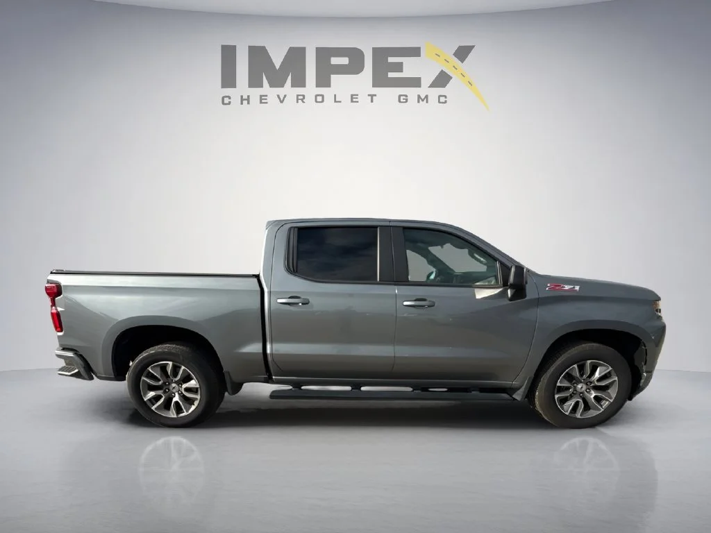 Used 2021 Gray Chevrolet RST image 6