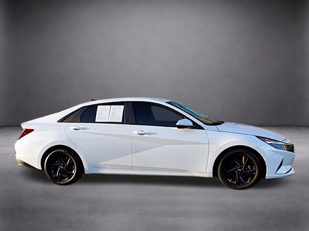 Used 2021 Hyundai Elantra SEL with VIN 5NPLM4AG9MH010118 for sale in Poway, CA