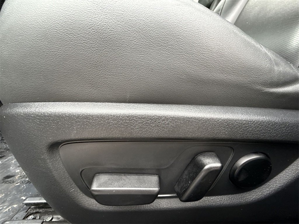 2023 MAZDA CX-30 - Image 11