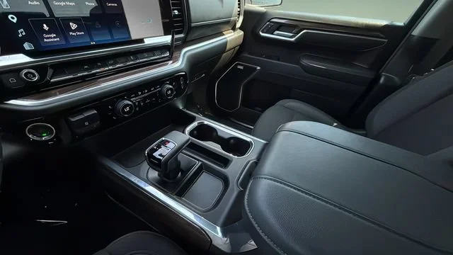 Used 2025 Black Chevrolet RST image 14