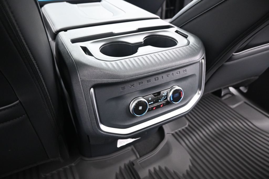 New 2026 Agate Black Metallic Ford Platinum image 23