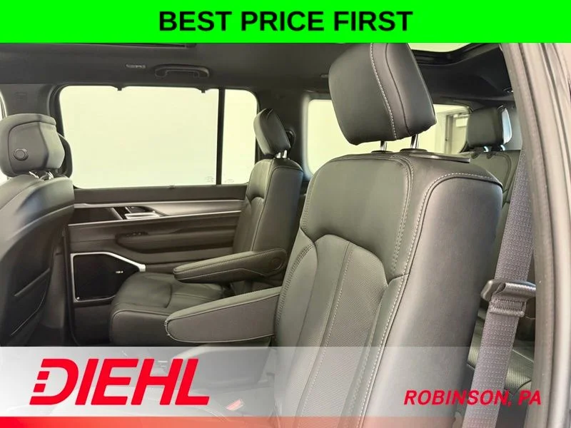 New 2026 High Gloss Black Exterior Paint Jeep Limited Reserve image 21