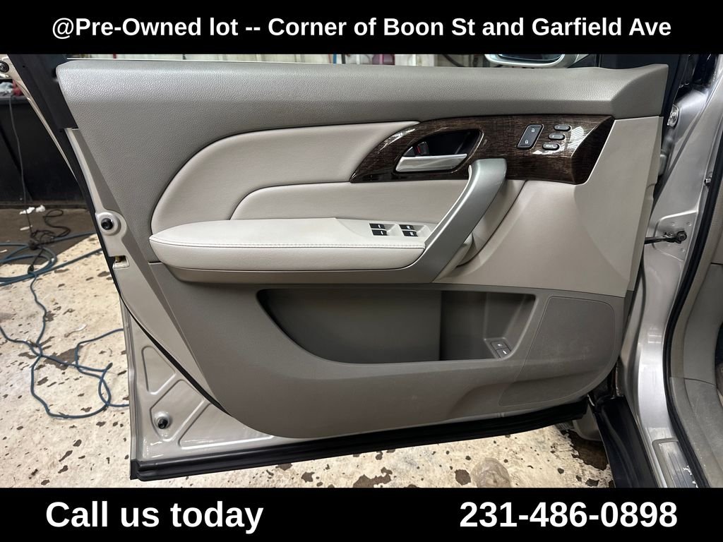 Used 2012  Acura Technology image 14