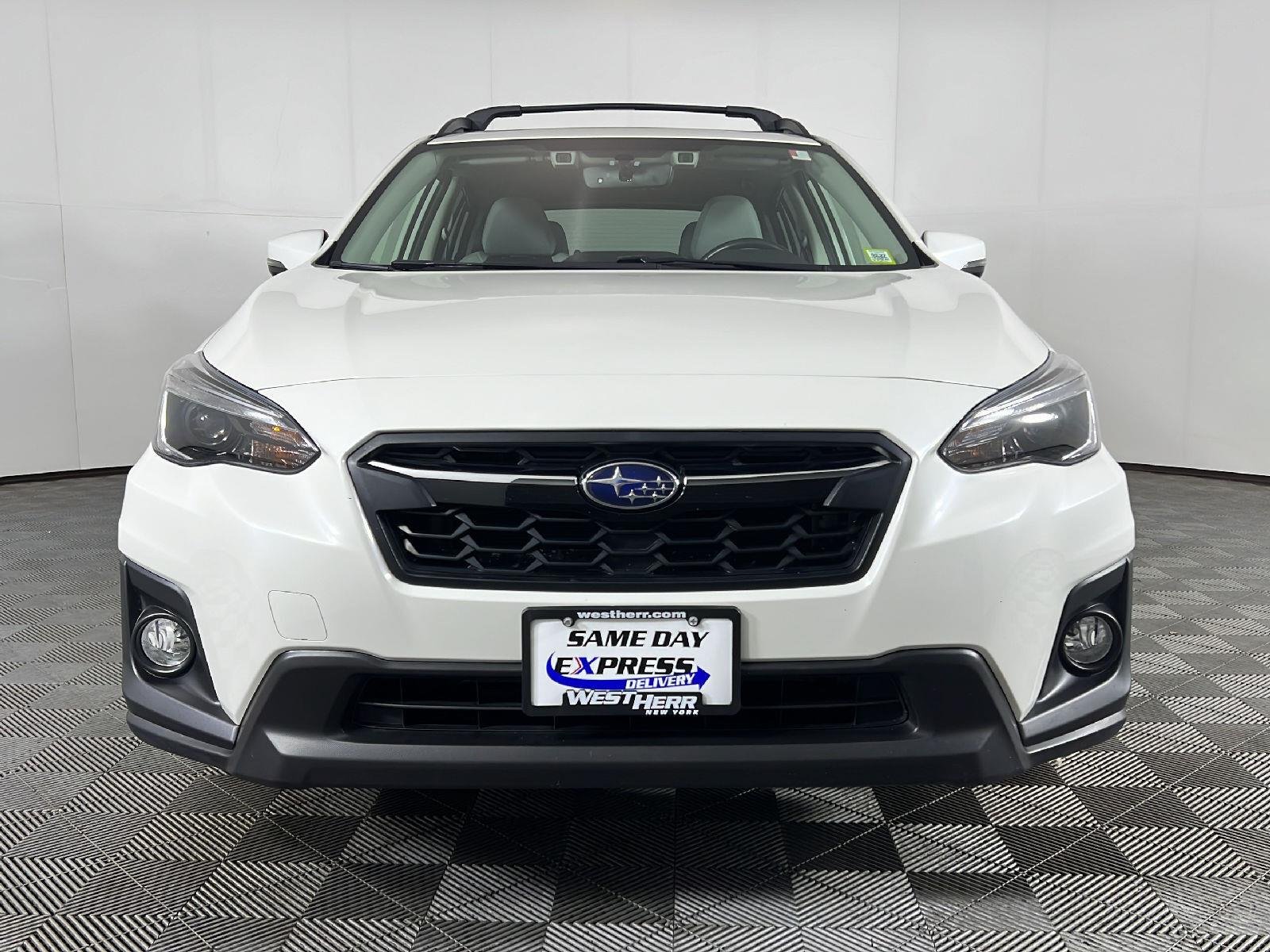 Used 2019 Crystal White Pearl Subaru Limited image 13