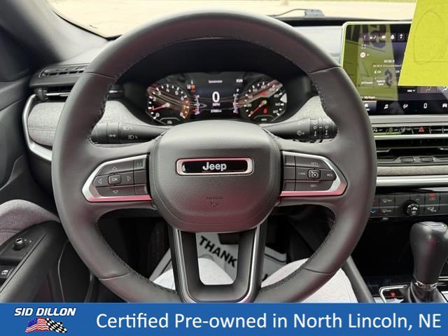 Used 2023 Sting-Gray Clearcoat Jeep Latitude Lux image 12