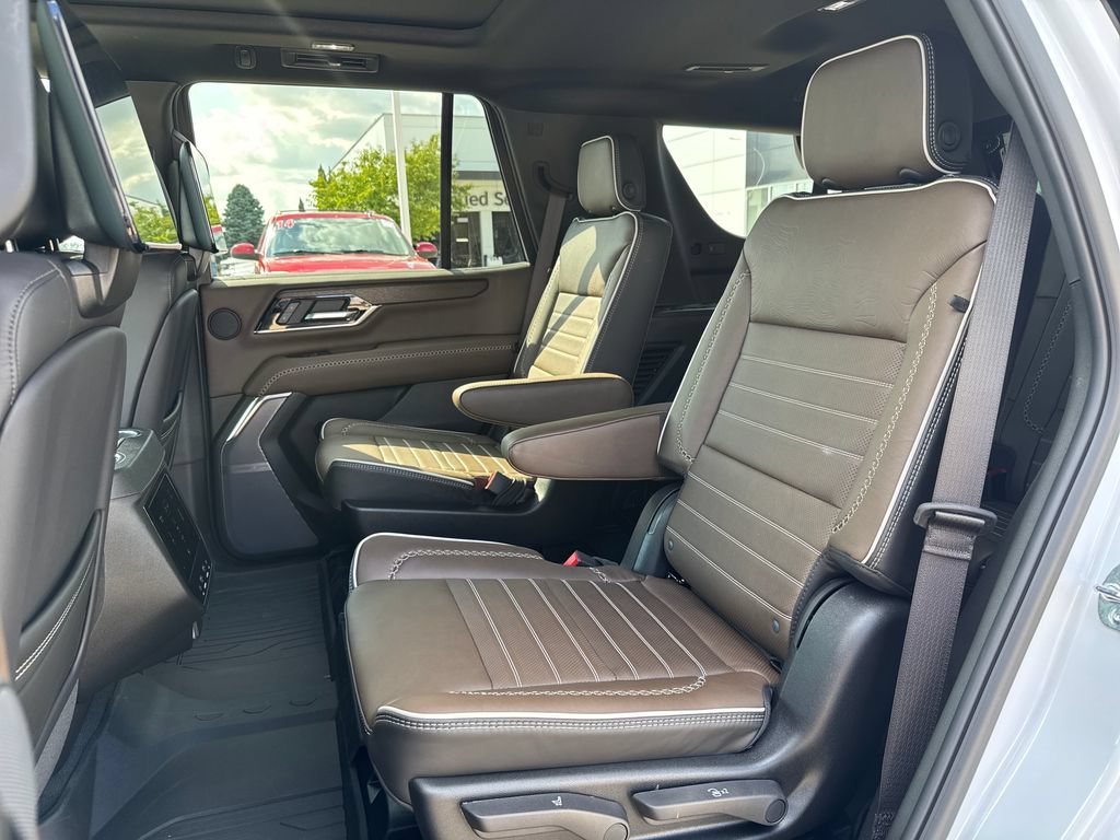 2026 GMC Yukon Denali Ultimate - Photo 46