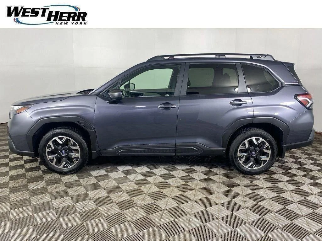 Used 2025 Magnetite Gray Metallic Subaru Premium image 24
