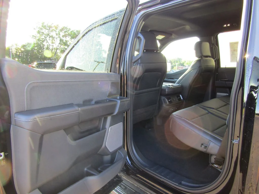 New 2026 Agate Black Metallic Ford Lariat® image 29