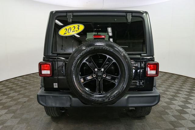 Used 2023 Black Jeep Sport image 10