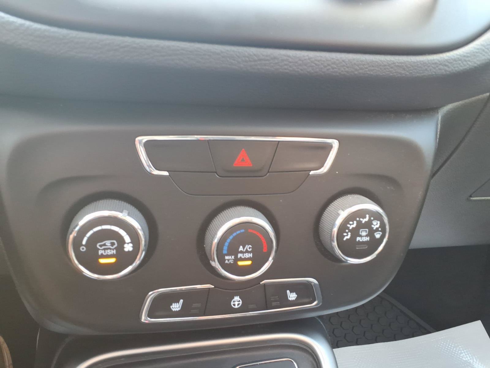 2018 Jeep Compass Latitude - Photo 22