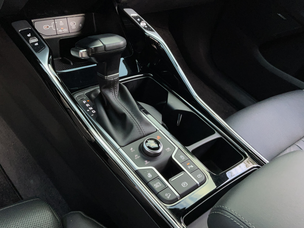 Used 2024 Black Kia X-Pro SX Prestige image 35