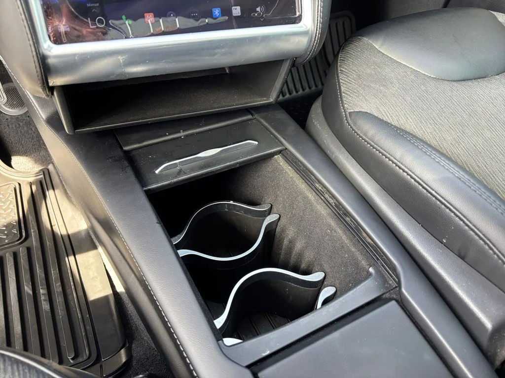Used 2016 White Tesla 90D image 22