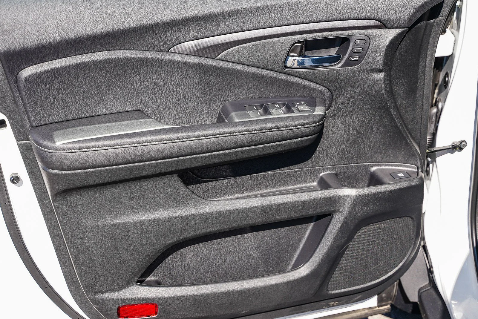 New 2026 Sonic Gray Pearl Honda RTL image 21