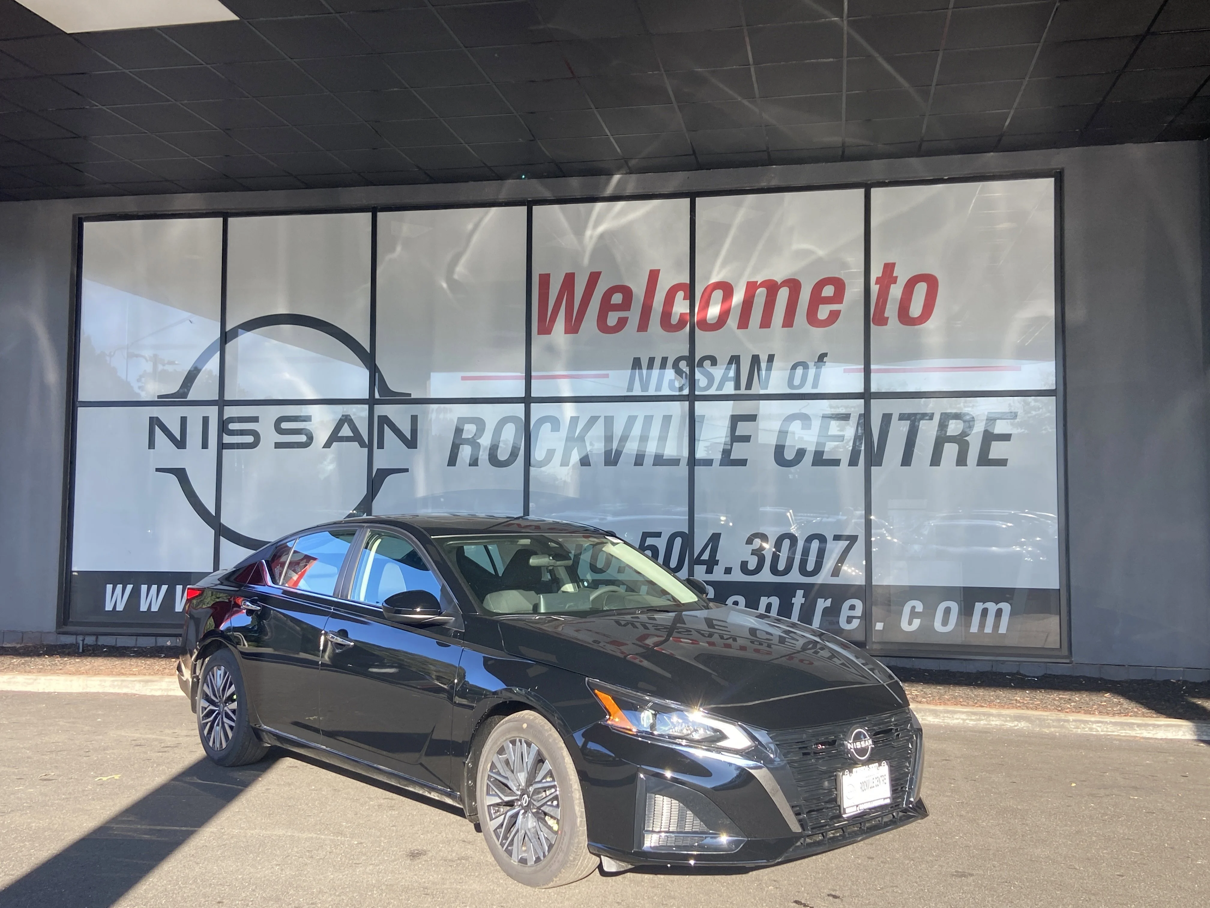 New 2025 Super Black Nissan SV image 1