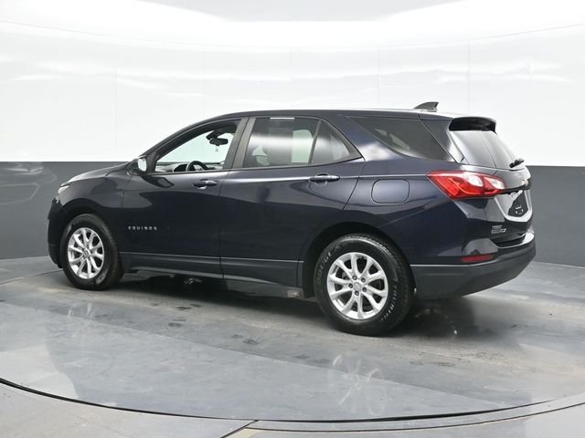 Used 2020 Blue Chevrolet LS image 3