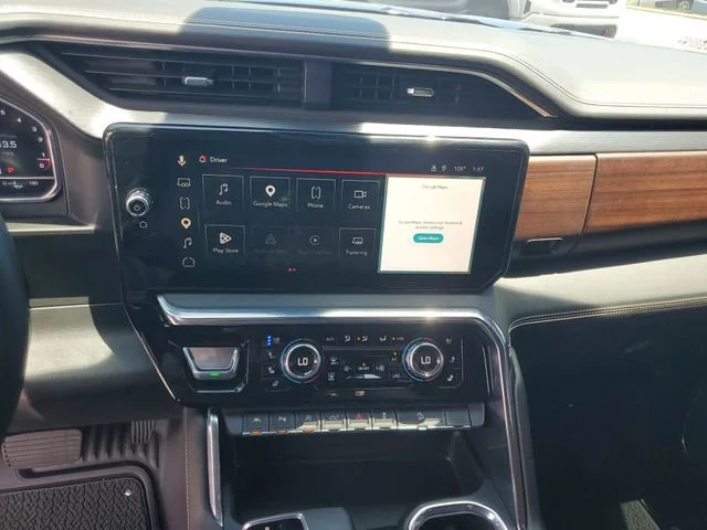 Used 2025 Onyx Black GMC Denali Ultimate image 16