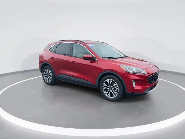 Used 2020 Red Ford SEL image 1