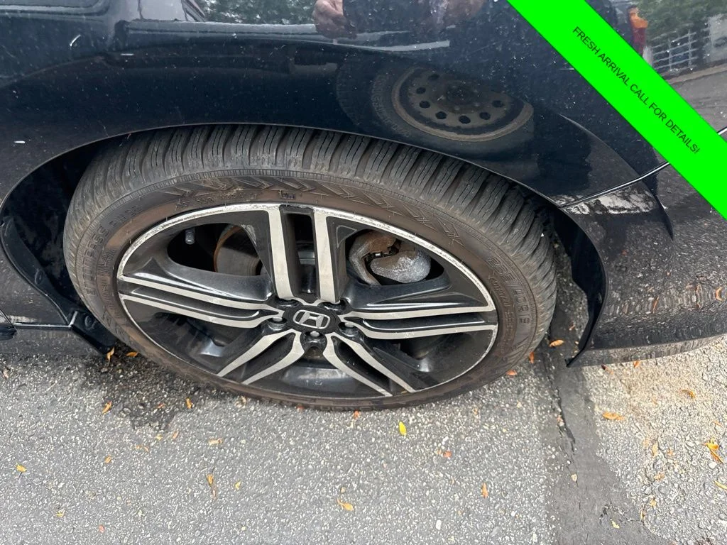 Used 2017  Honda Sport image 5