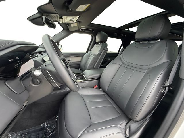 Certified Used 2026 White Land Rover Dynamic SE image 10