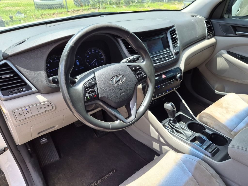 Used 2016 White Hyundai Sport image 30