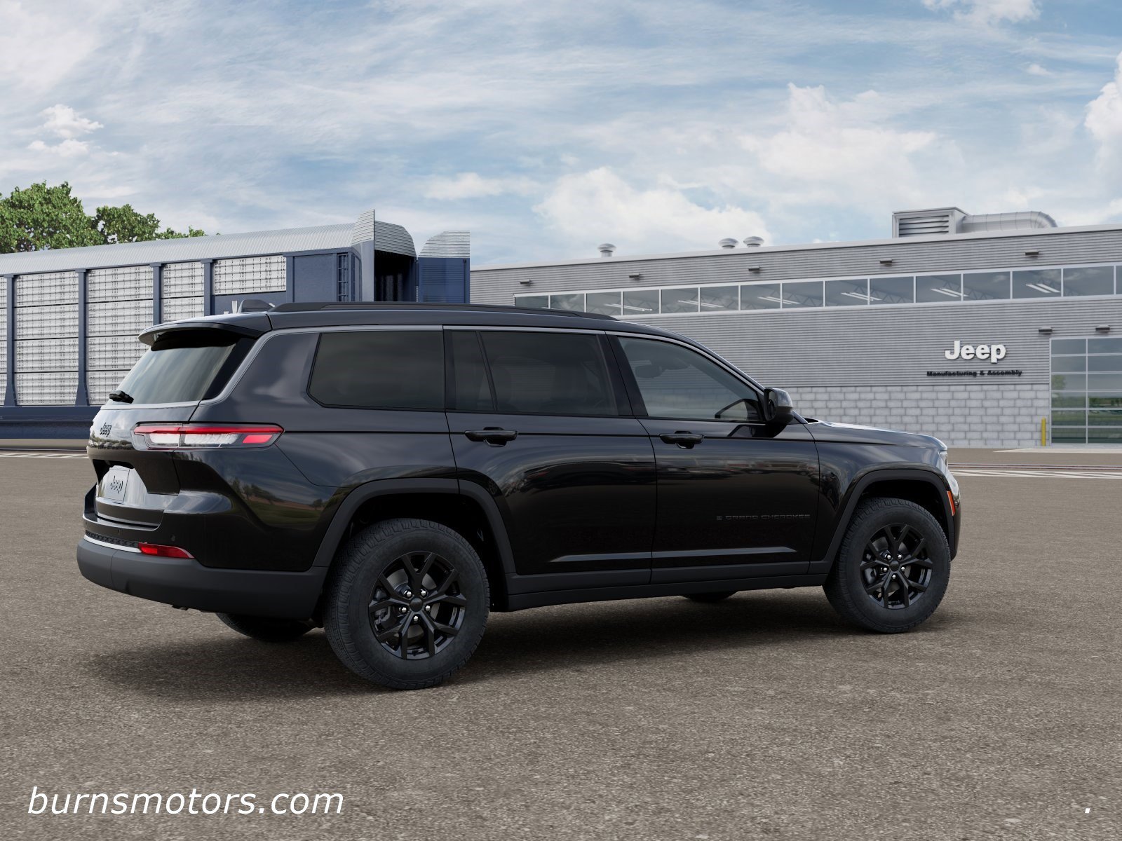New 2026 Diamond Black Crystal Pearl-Coat Exterior Paint Jeep Laredo Altitude image 4