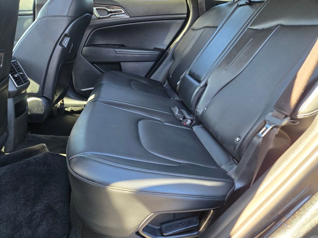 2023 Kia Sportage EX Hybrid - Photo 11