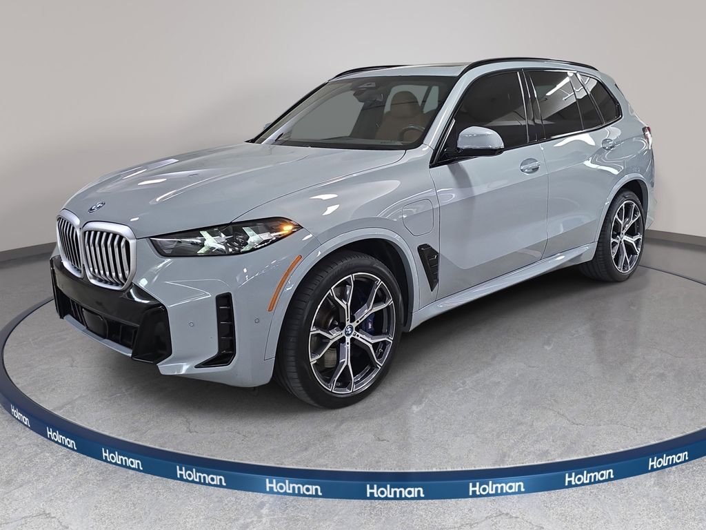 2024 BMW X5 xDrive50e's photo