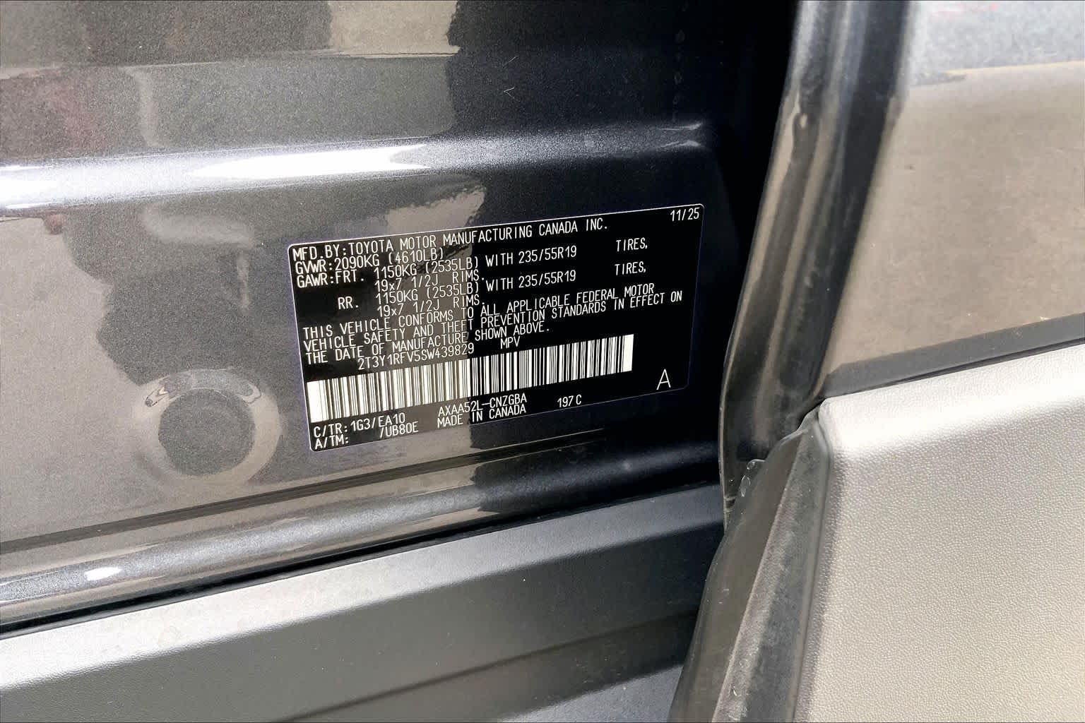 Used 2025 Magnetic Gray Metallic Toyota Limited image 36