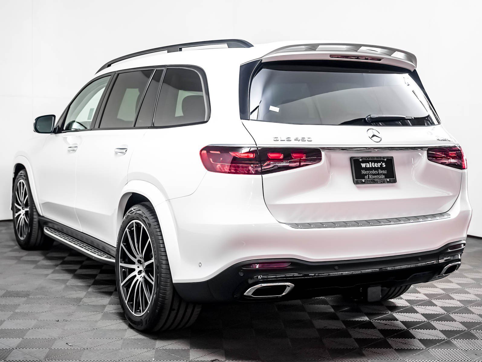 New 2026 Polar White Mercedes-Benz GLS 450 image 2