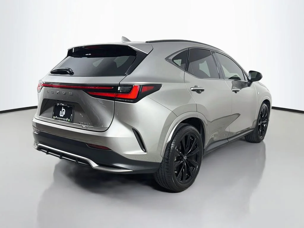 Used 2022 Silver Lexus 350 F SPORT Handling image 4