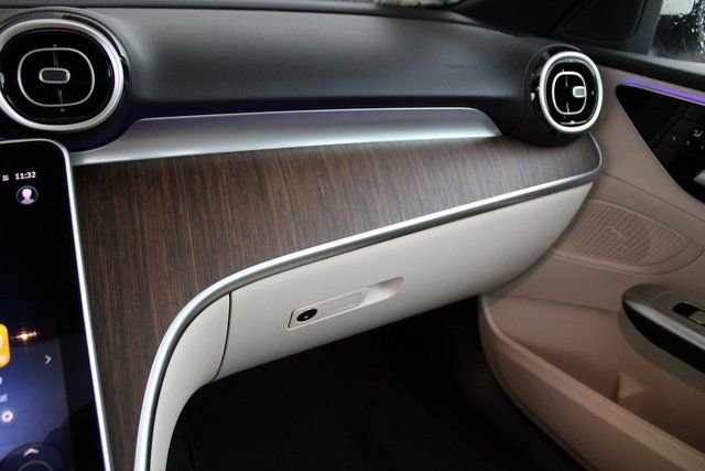 2025 Mercedes-Benz C-Class Sedan C 300 - Photo 31