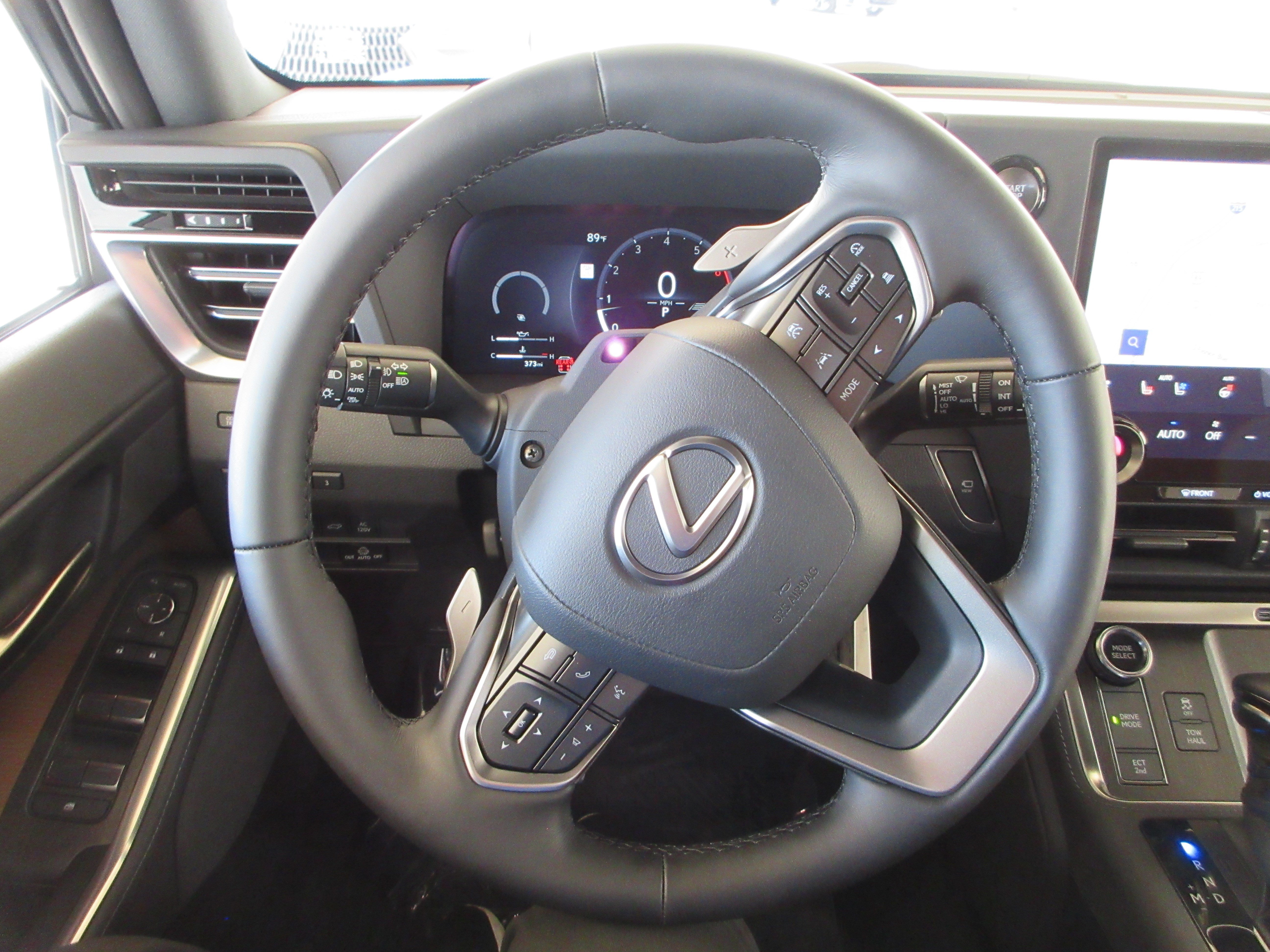 Used 2026 Caviar Lexus 550 Luxury+ image 39