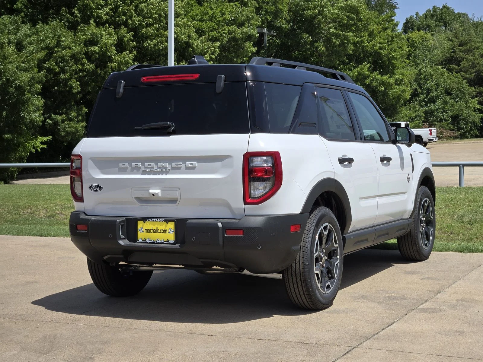 New 2026 Oxford White Ford Outer Banks® image 4