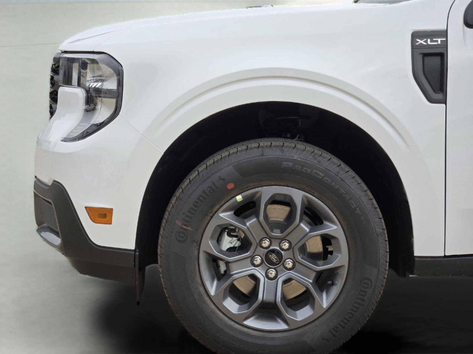 New 2026 Oxford White Ford XLT image 6
