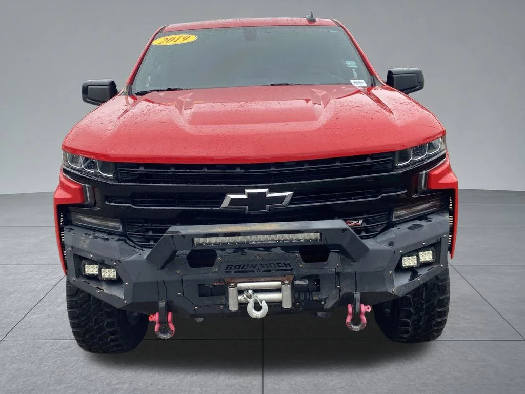 Used 2019 Red Chevrolet LT Trail Boss image 17