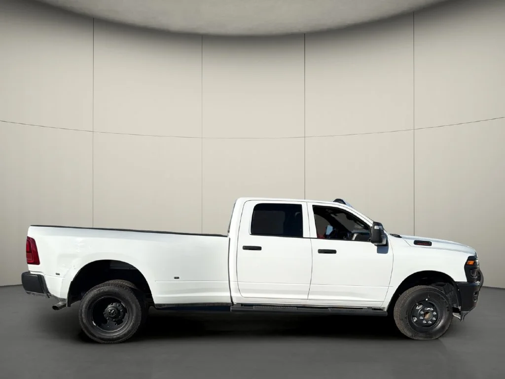 Used 2025 White Ram Tradesman image 8