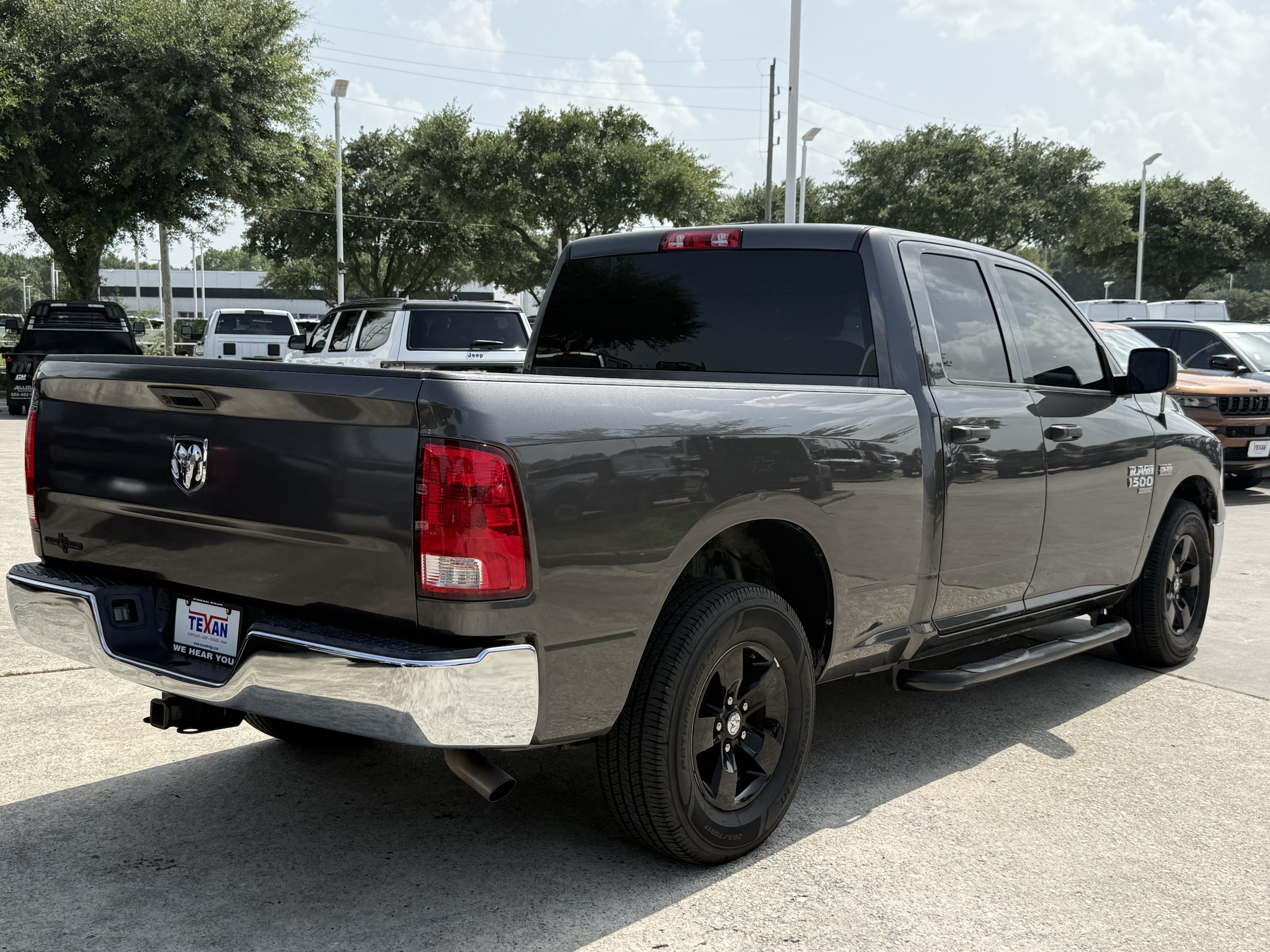 Used 2019 Granite Crystal Metallic Clearcoat Ram Tradesman image 4