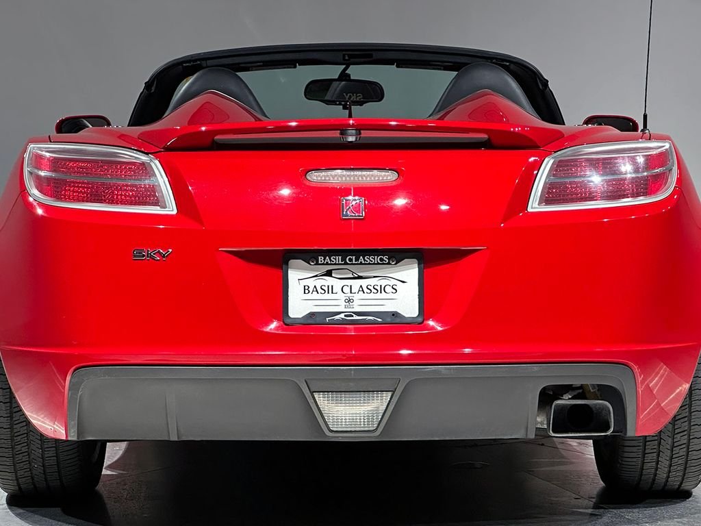 Used 2007 Red Saturn Base image 27