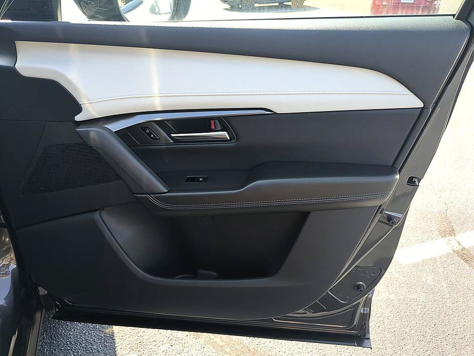 New 2026 Machine Gray Metallic Mazda 2.5 S Preferred AWD image 33