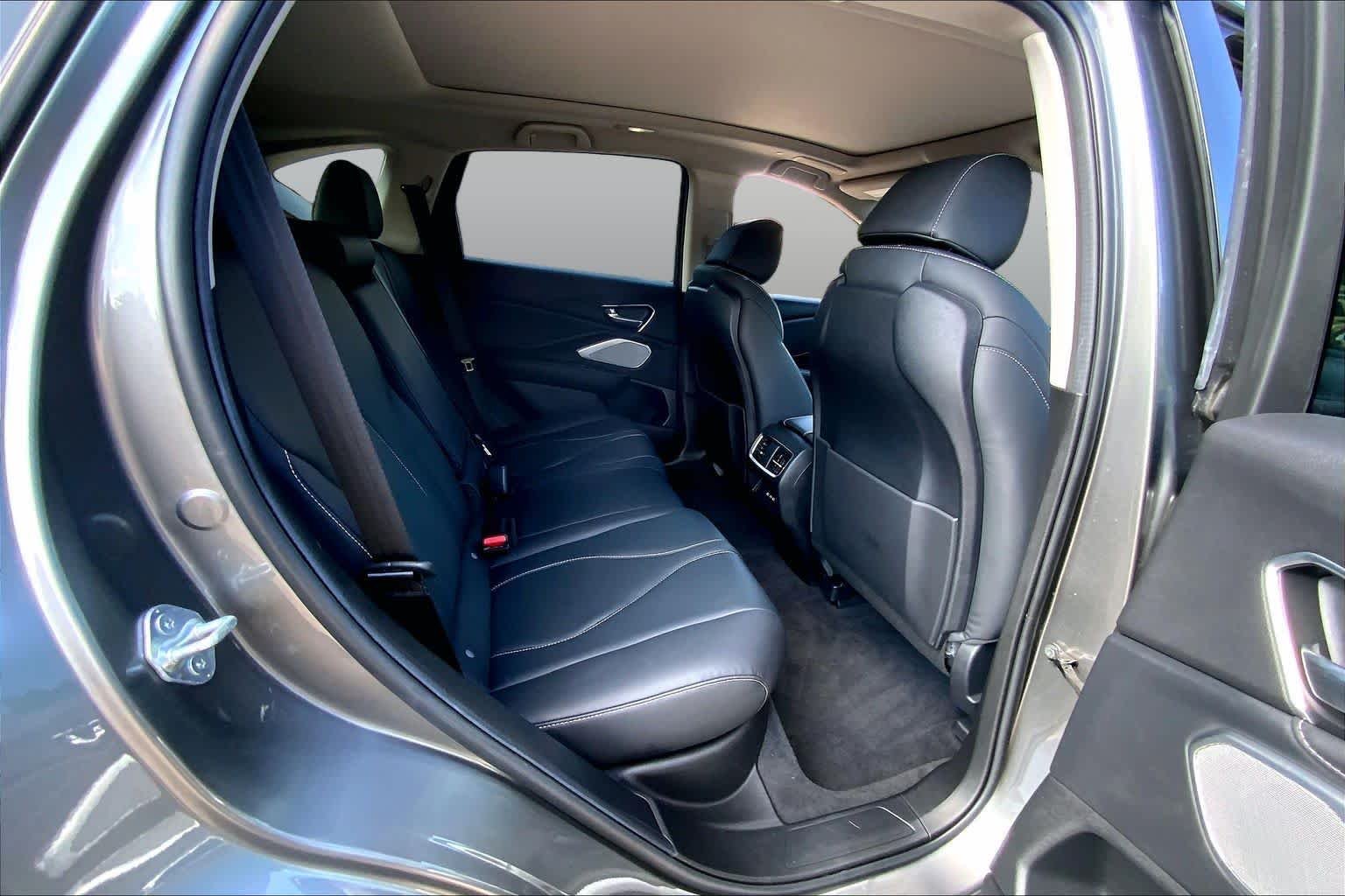 Used 2023 Liquid Carbon Metallic Acura w/Technology Package image 20