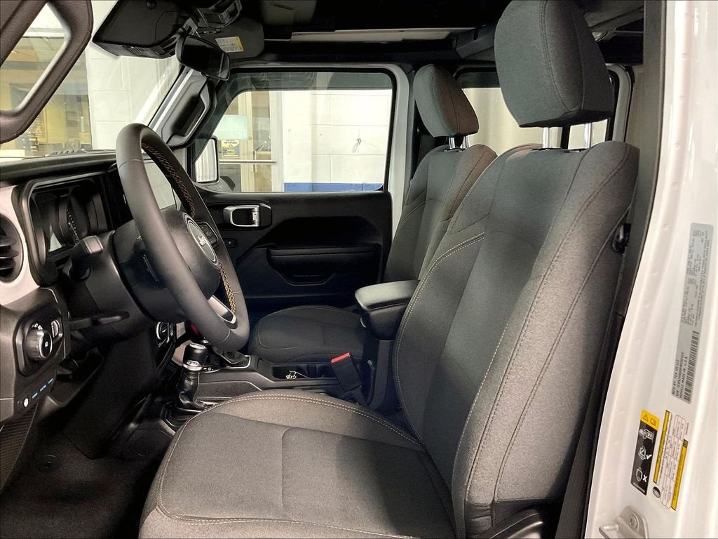 Used 2024 White Jeep Sport S 4xe image 10