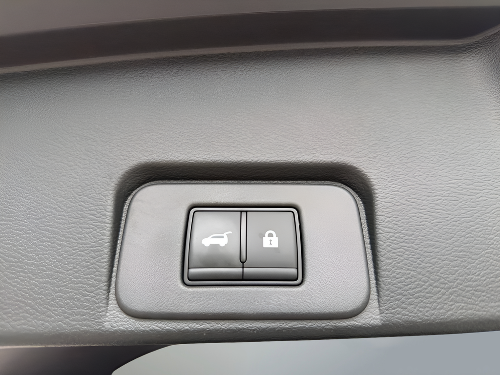 Used 2024 Blue Nissan Platinum image 11