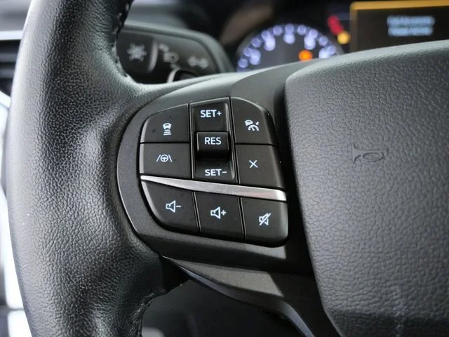 Used 2020 White Ford XLT image 25